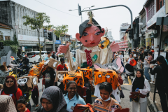 Parades and Pageants 07